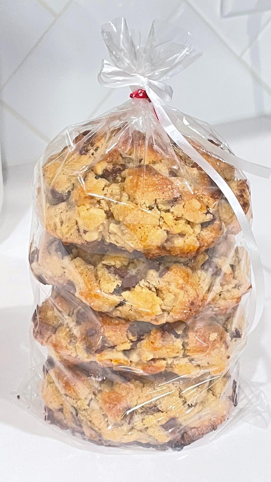 A bagged pack of 4 Krivian cookies